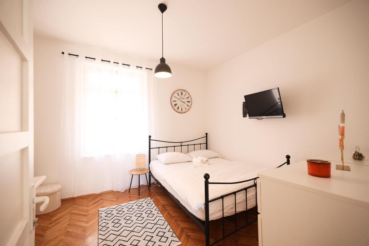 Cozy Studio Apartments In City Centar Stosija Zadar Bagian luar foto