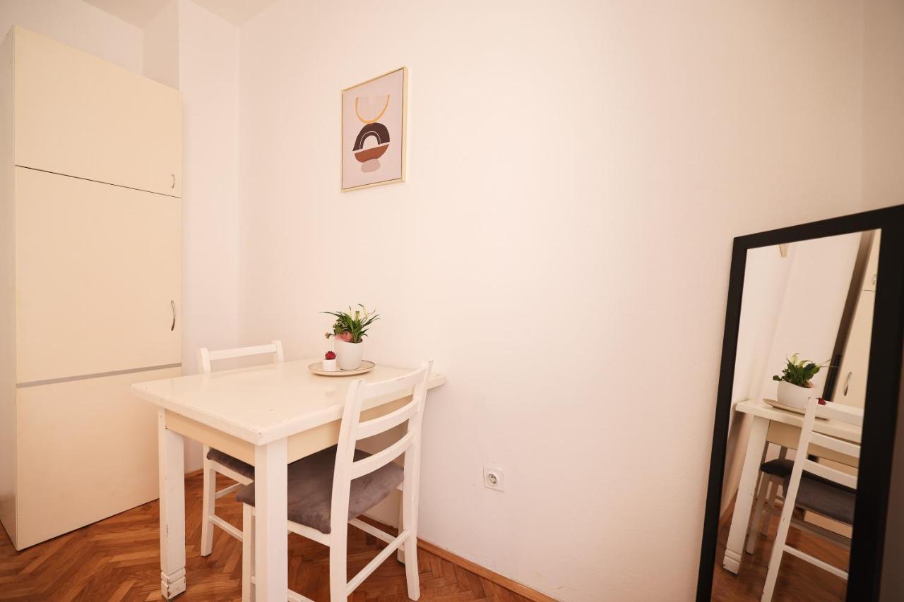 Cozy Studio Apartments In City Centar Stosija Zadar Bagian luar foto